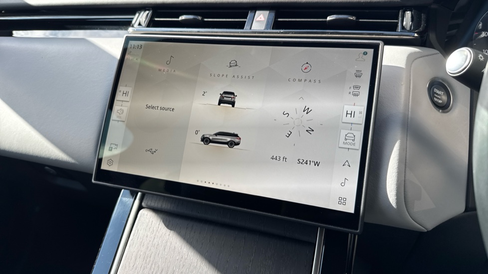 Land Rover Range Rover Velar 2.0 D200 MHEV Autobiography 5dr Auto [Revised] Diesel Estate - Image 53
