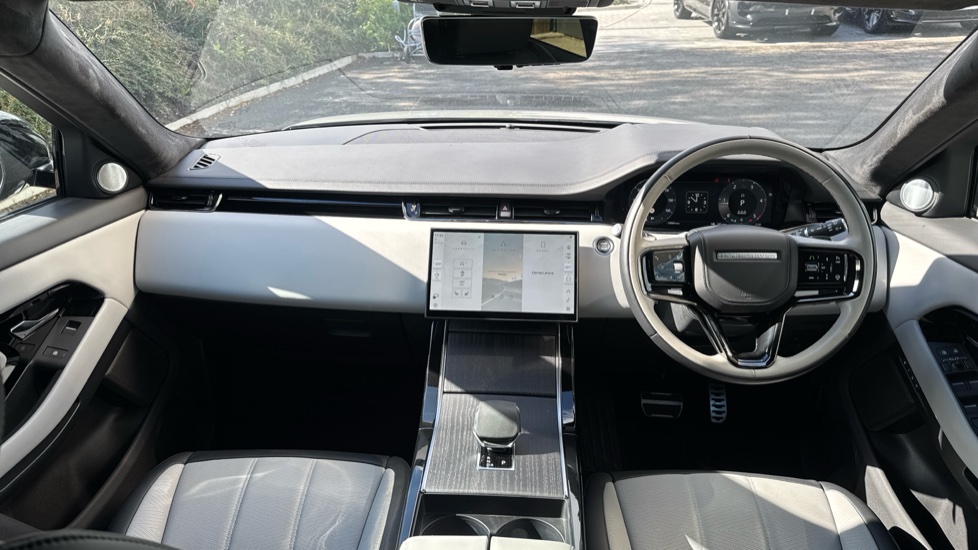 Land Rover Range Rover Evoque 2.0 D200 Autobiography 5dr Auto [Revised] Diesel Hatchback - Image 9