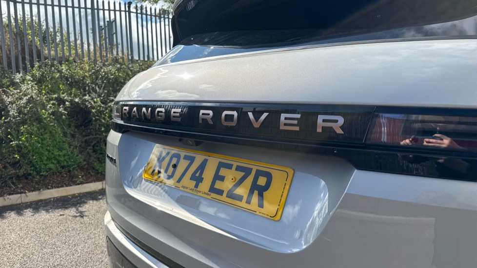 Land Rover Range Rover Evoque 2.0 D200 Autobiography 5dr Auto [Revised] Diesel Hatchback - Image 24