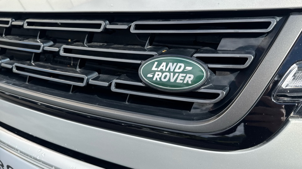 Land Rover Range Rover Evoque 2.0 D200 Autobiography 5dr Auto [Revised] Diesel Hatchback - Image 35