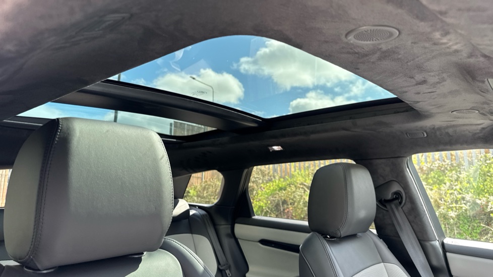 Land Rover Range Rover Evoque 2.0 D200 Autobiography 5dr Auto [Revised] Diesel Hatchback - Image 47