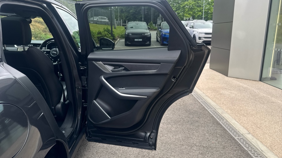 Jaguar F-Pace 2.0 P400e R-Dynamic HSE 5dr Auto AWD Estate - Image 39