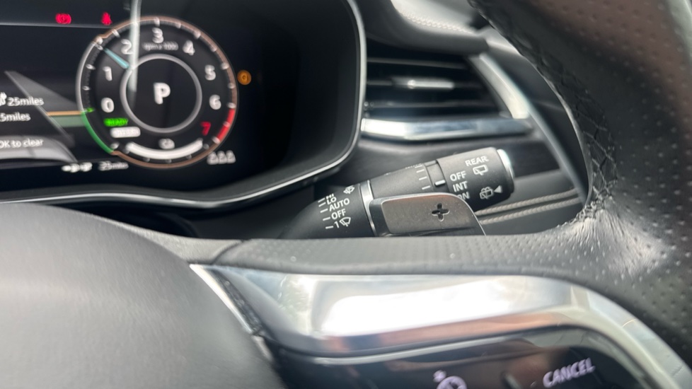 Jaguar F-Pace 2.0 P400e R-Dynamic HSE 5dr Auto AWD Estate - Image 48