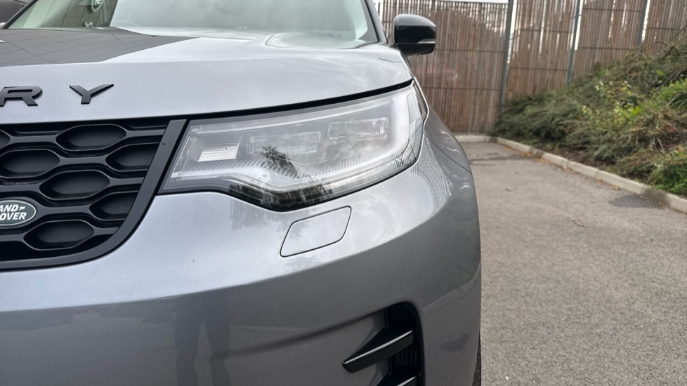 Land Rover Discovery 3.0 D350 Dynamic HSE 5dr Auto Diesel Station Wagon - Image 35