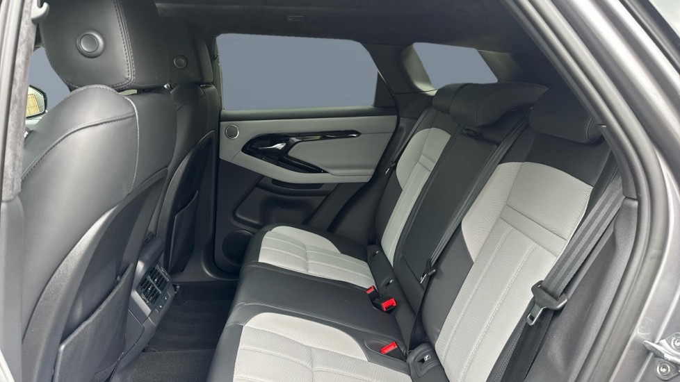 Land Rover Range Rover Evoque 2.0 D200 Autobiography 5dr Auto Diesel Hatchback - Image 4