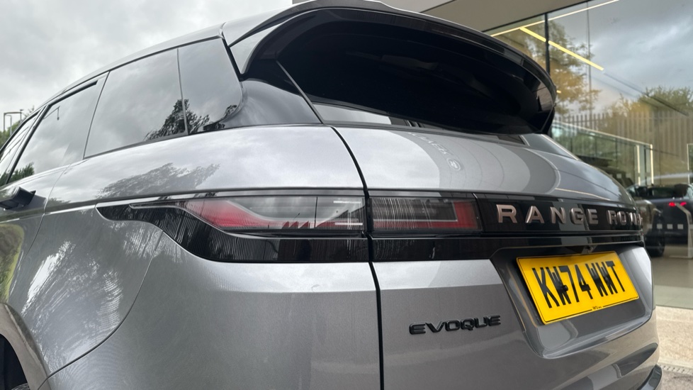 Land Rover Range Rover Evoque 2.0 D200 Autobiography 5dr Auto Diesel Hatchback - Image 19