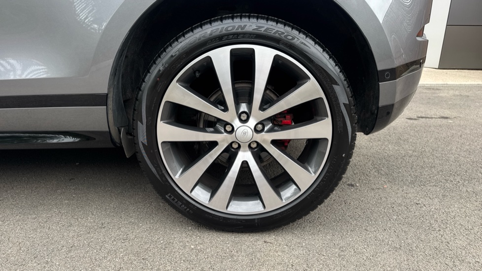 Land Rover Range Rover Evoque 2.0 D200 Autobiography 5dr Auto Diesel Hatchback - Image 29