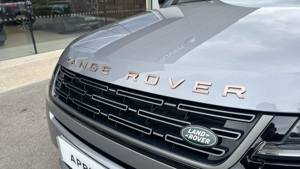 Land Rover Range Rover Evoque 2.0 D200 Autobiography 5dr Auto Diesel Hatchback - Image 33