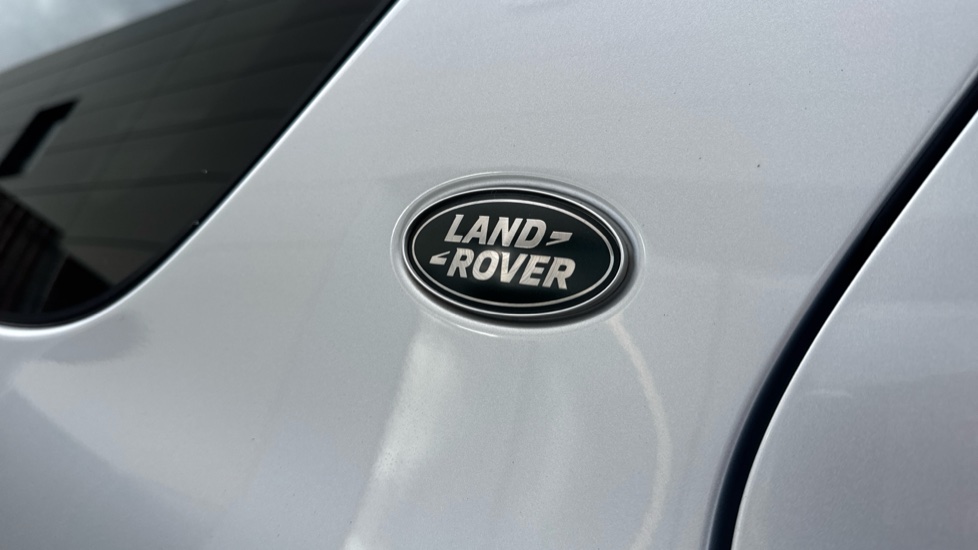 Land Rover Discovery Sport 1.5 P300e R-Dynamic HSE 5dr Auto [5 Seat] Station Wagon - Image 21