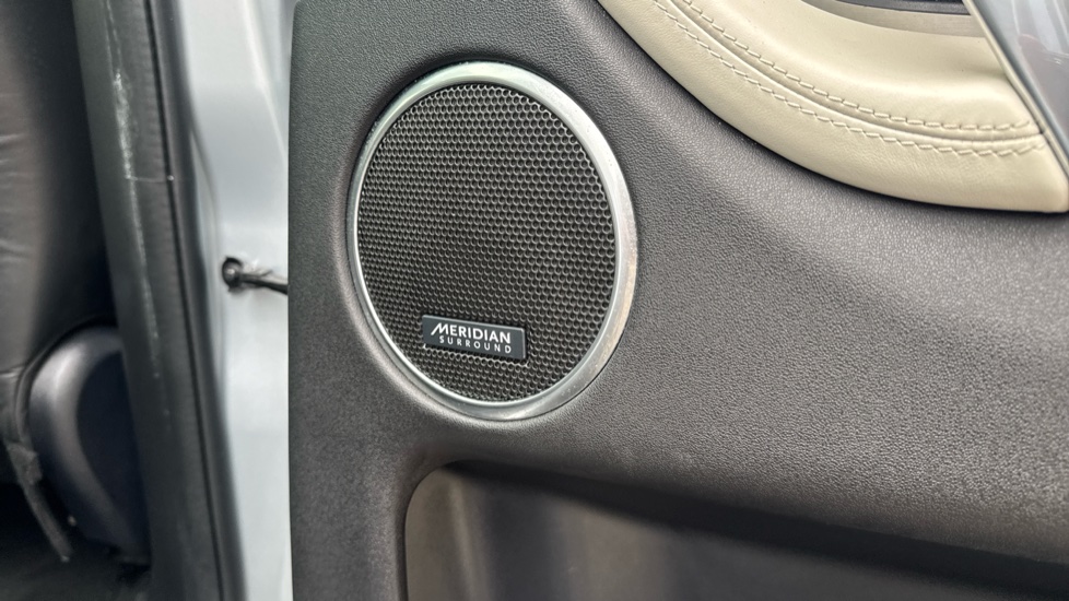 Land Rover Discovery Sport 1.5 P300e R-Dynamic HSE 5dr Auto [5 Seat] Station Wagon - Image 41