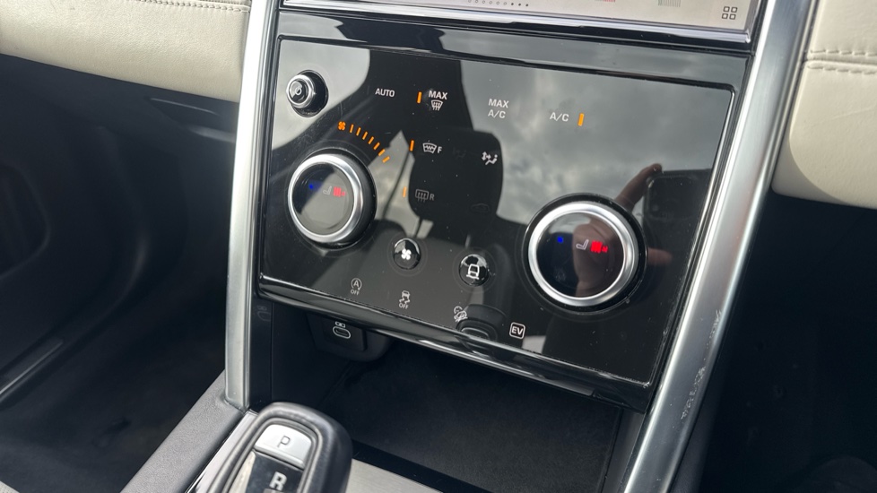 Land Rover Discovery Sport 1.5 P300e R-Dynamic HSE 5dr Auto [5 Seat] Station Wagon - Image 60