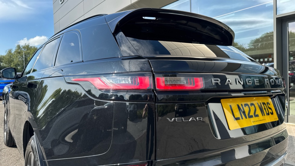Land Rover Range Rover Velar 2.0 P250 R-Dynamic S 5dr Auto Petrol Estate - Image 19