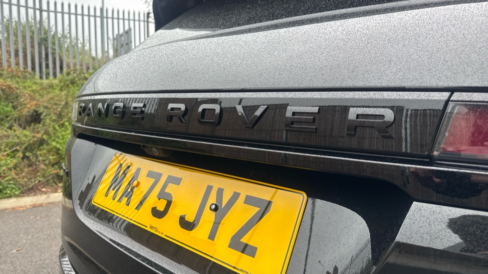 Land Rover Range Rover Evoque 2.0 D200 Edition 5dr Auto Diesel Hatchback - Image 24