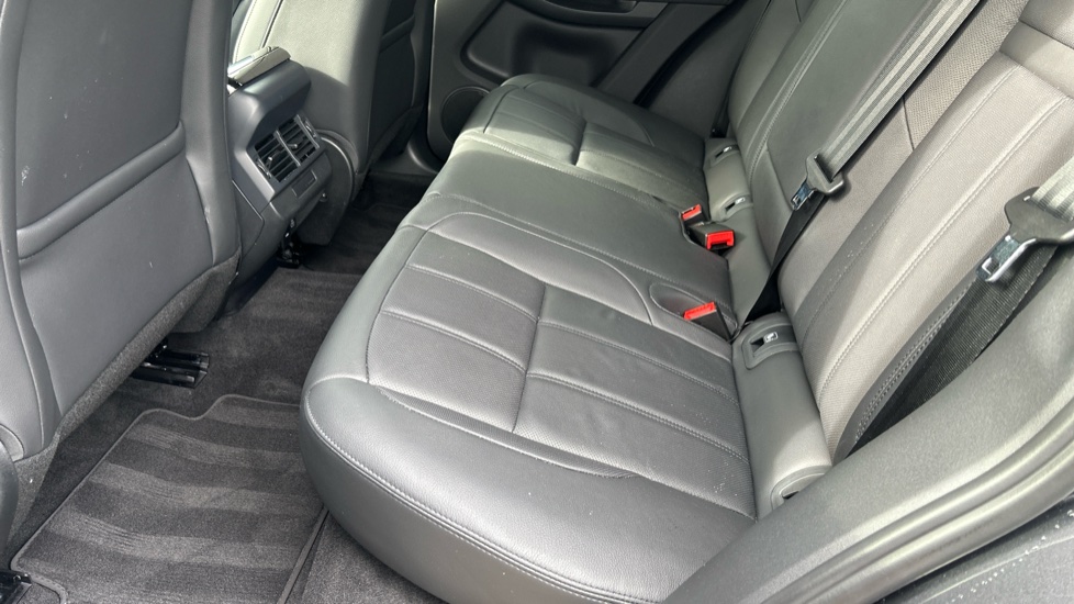 Land Rover Range Rover Evoque 2.0 D200 Dynamic SE 5dr Auto Diesel Hatchback - Image 40
