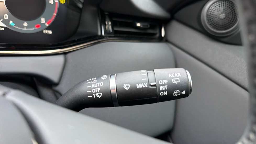 Land Rover Range Rover Evoque 2.0 D165 S 5dr 2WD Diesel Hatchback - Image 28