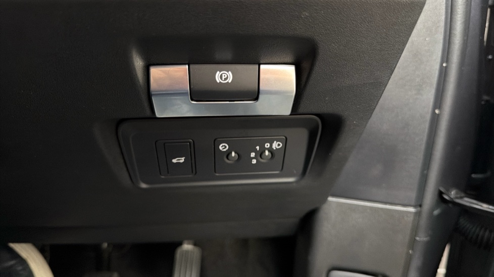 Land Rover Range Rover Evoque 2.0 D165 S 5dr 2WD Diesel Hatchback - Image 31