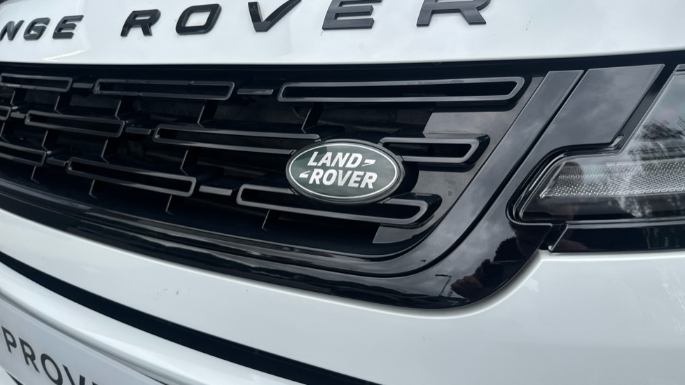 Land Rover Range Rover Evoque 1.5 P270e Dynamic SE 5dr Auto Hatchback - Image 34