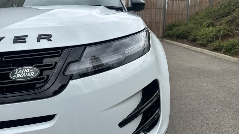 Land Rover Range Rover Evoque 1.5 P270e Dynamic SE 5dr Auto Hatchback - Image 35