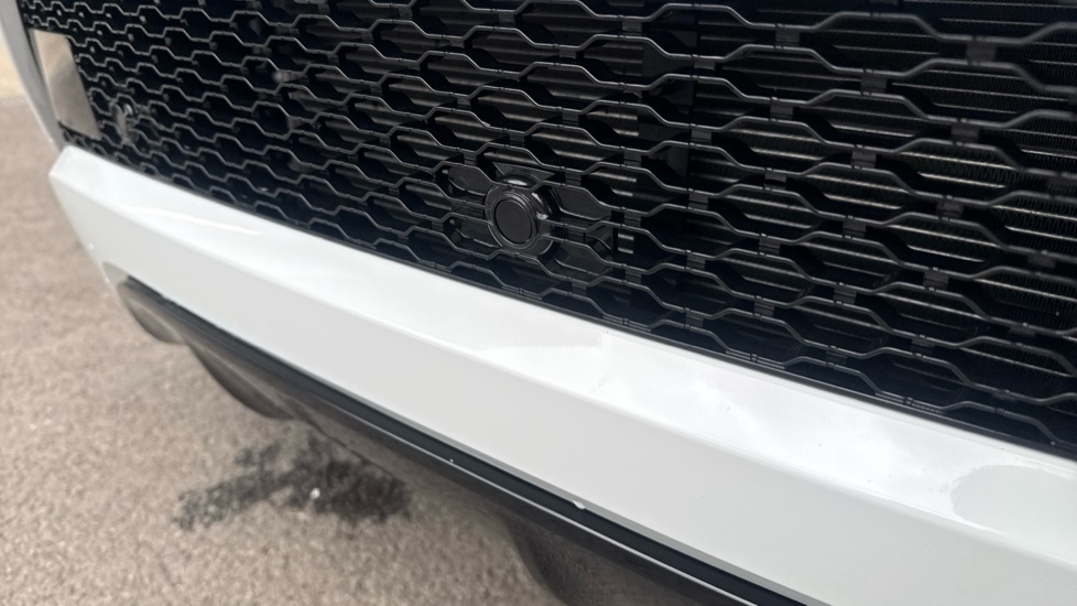 Land Rover Range Rover Evoque 1.5 P270e Dynamic SE 5dr Auto Hatchback - Image 36