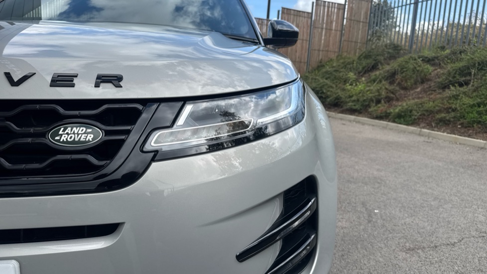 Land Rover Range Rover Evoque 1.5 P300e Evoque Edition 5dr Auto Hatchback - Image 35