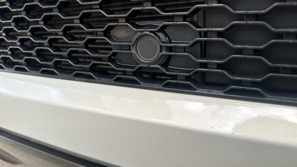 Land Rover Range Rover Evoque 1.5 P300e Evoque Edition 5dr Auto Hatchback - Image 37
