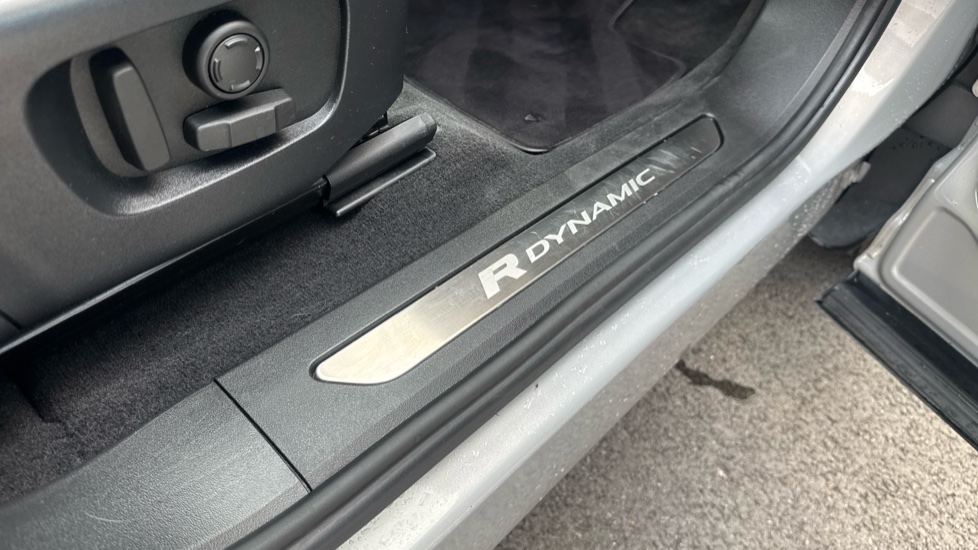 Land Rover Range Rover Evoque 1.5 P300e Evoque Edition 5dr Auto Hatchback - Image 46