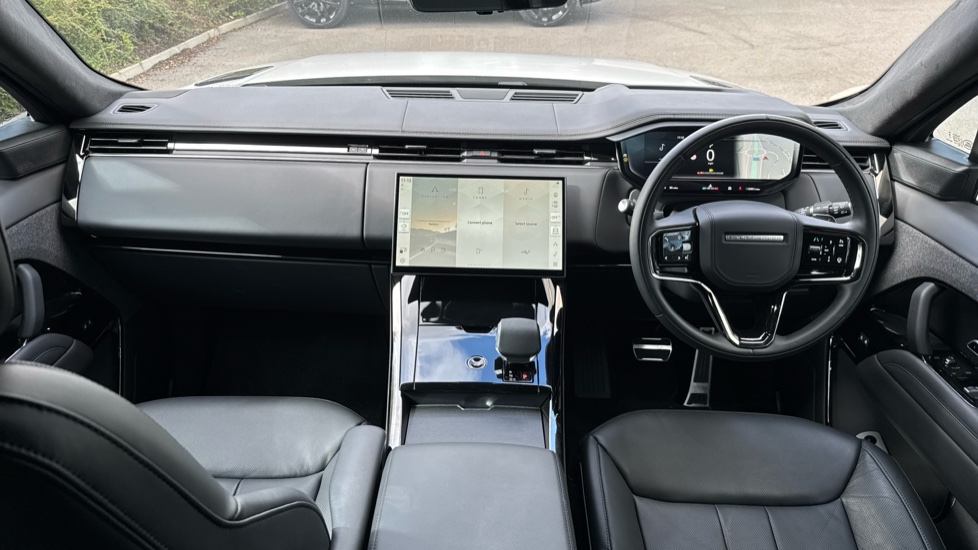 Land Rover Range Rover Sport 4.4 P530 V8 Autobiography 5dr Auto Petrol Estate - Image 9