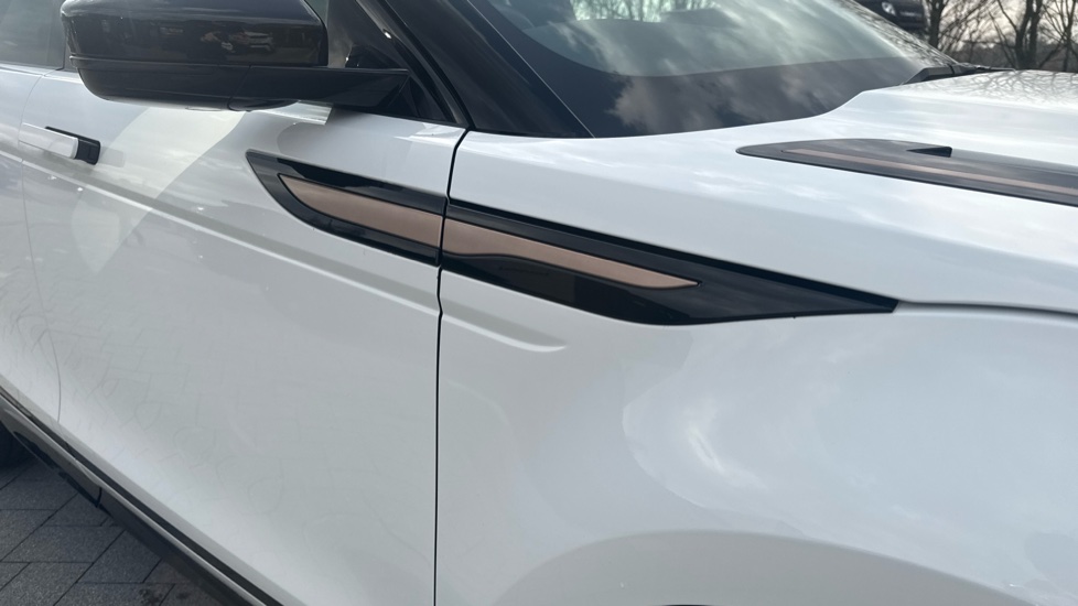 Land Rover Range Rover Evoque 2.0 D200 R-Dynamic S 5dr Auto Diesel Hatchback - Image 21