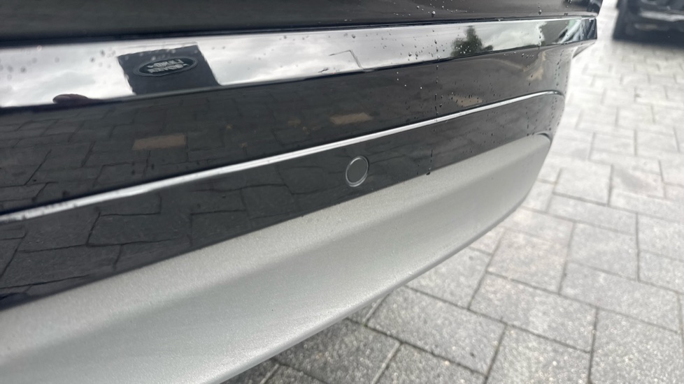 Jaguar F-Pace 2.0 D200 R-Dynamic S 5dr Auto AWD Diesel Estate - Image 26