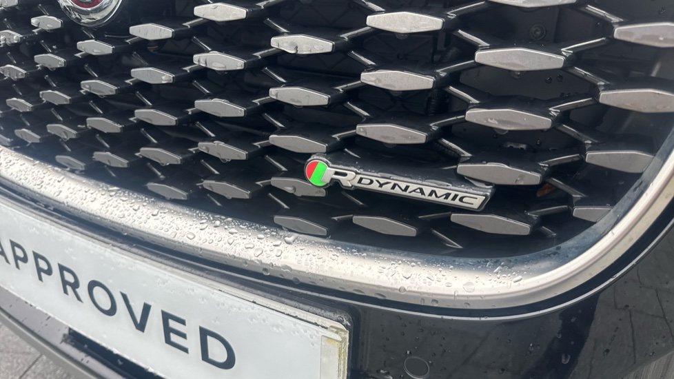 Jaguar F-Pace 2.0 D200 R-Dynamic S 5dr Auto AWD Diesel Estate - Image 33