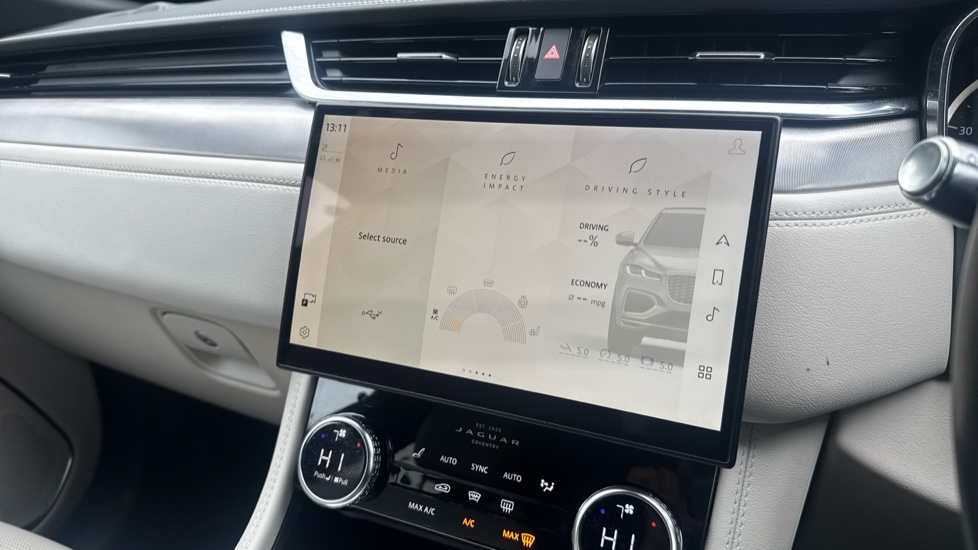 Jaguar F-Pace 2.0 D200 R-Dynamic S 5dr Auto AWD Diesel Estate - Image 44