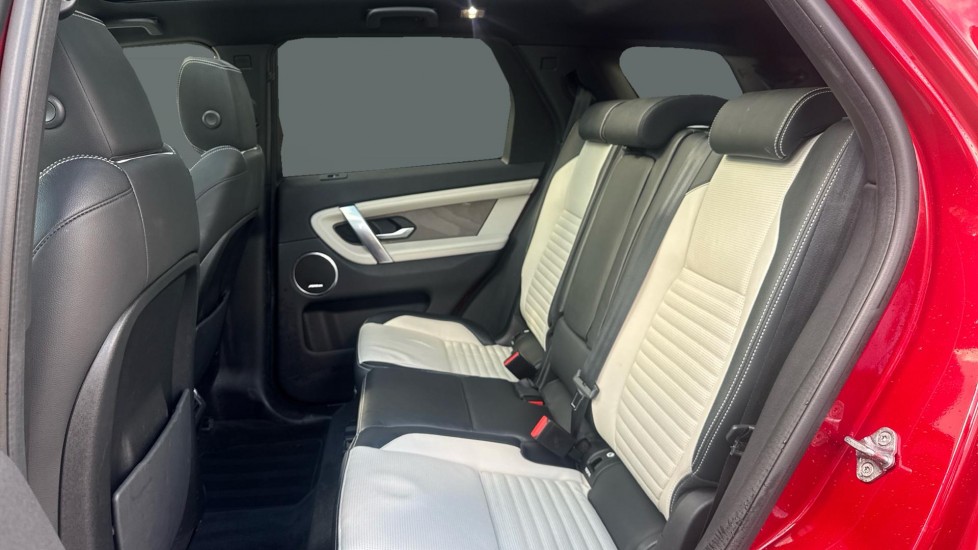 Land Rover Discovery Sport 2.0 D150 R-Dynamic SE 5dr Auto Diesel Station Wagon - Image 4