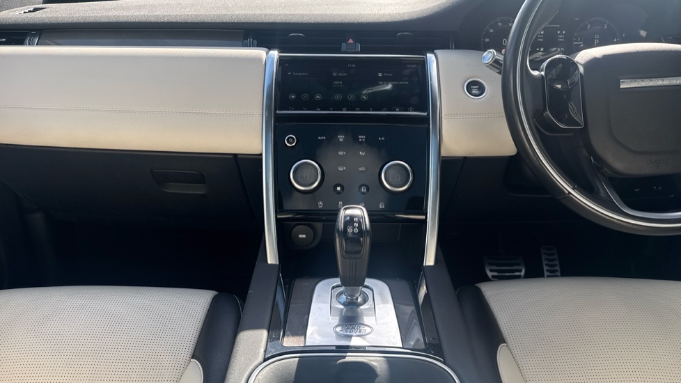 Land Rover Discovery Sport 2.0 D150 R-Dynamic SE 5dr Auto Diesel Station Wagon - Image 14