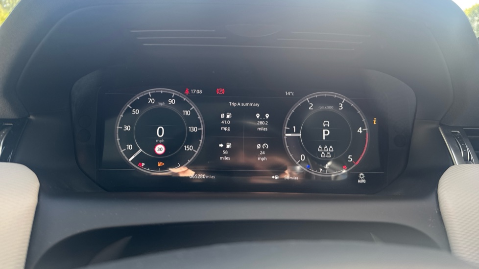 Land Rover Discovery Sport 2.0 D150 R-Dynamic SE 5dr Auto Diesel Station Wagon - Image 16