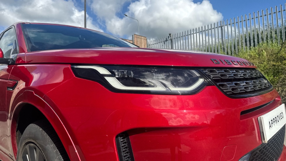 Land Rover Discovery Sport 2.0 D150 R-Dynamic SE 5dr Auto Diesel Station Wagon - Image 17
