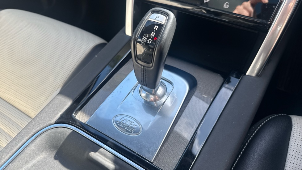 Land Rover Discovery Sport 2.0 D150 R-Dynamic SE 5dr Auto Diesel Station Wagon - Image 61