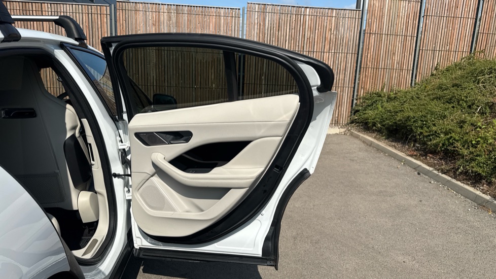 Jaguar I-Pace 294kW EV400 Sport 90kWh 5dr Auto Electric Estate - Image 33