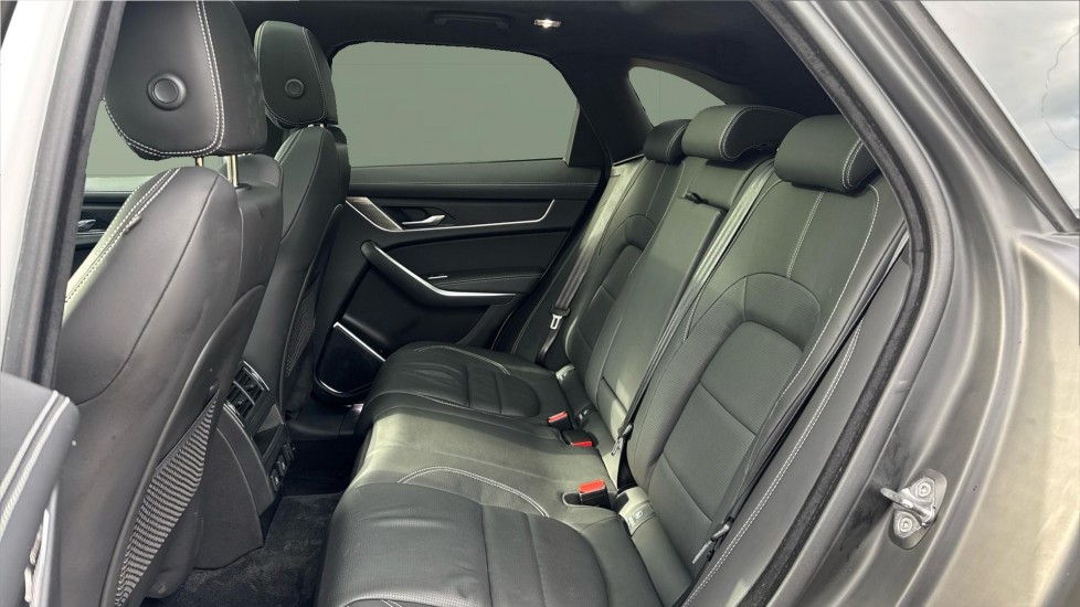 Jaguar F-Pace 2.0 P400e R-Dynamic HSE Black 5dr Auto AWD Estate - Image 4