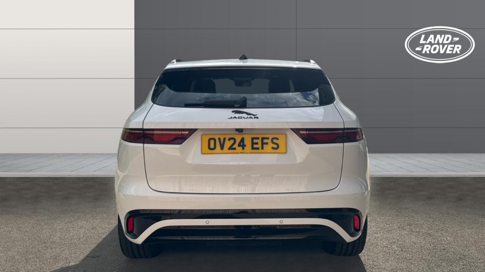 Jaguar F-Pace 2.0 P400e R-Dynamic HSE Black 5dr Auto AWD Estate - Image 6