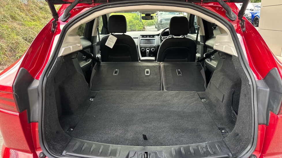 Jaguar E-Pace 2.0d [180] HSE 5dr Auto Diesel Estate - Image 10