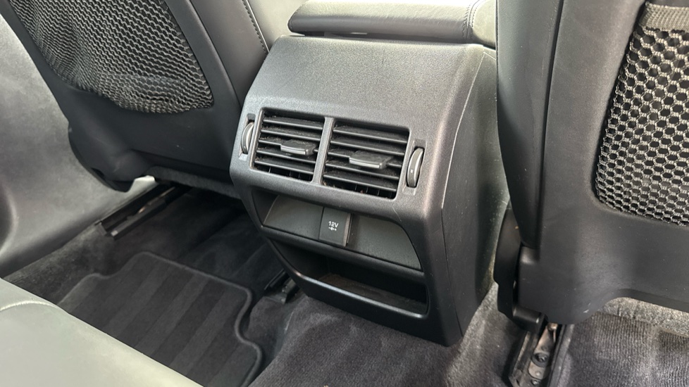 Jaguar E-Pace 2.0d [180] HSE 5dr Auto Diesel Estate - Image 18