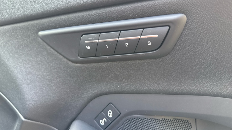 Jaguar E-Pace 2.0d [180] HSE 5dr Auto Diesel Estate - Image 39