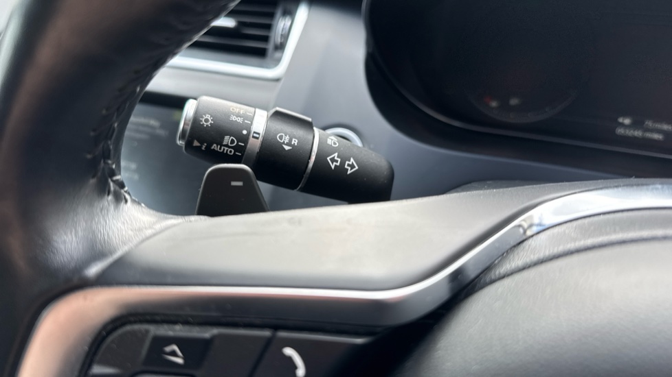 Jaguar E-Pace 2.0d [180] HSE 5dr Auto Diesel Estate - Image 45
