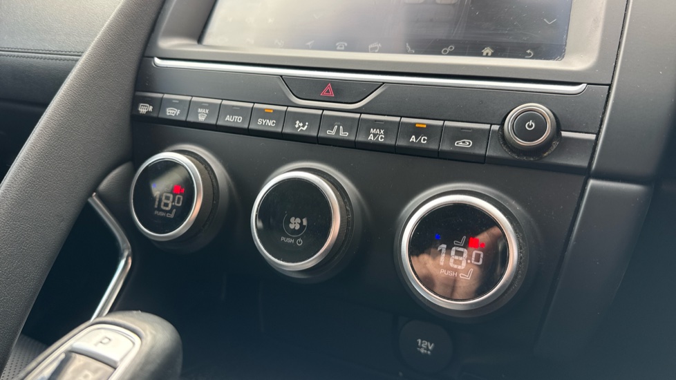 Jaguar E-Pace 2.0d [180] HSE 5dr Auto Diesel Estate - Image 49