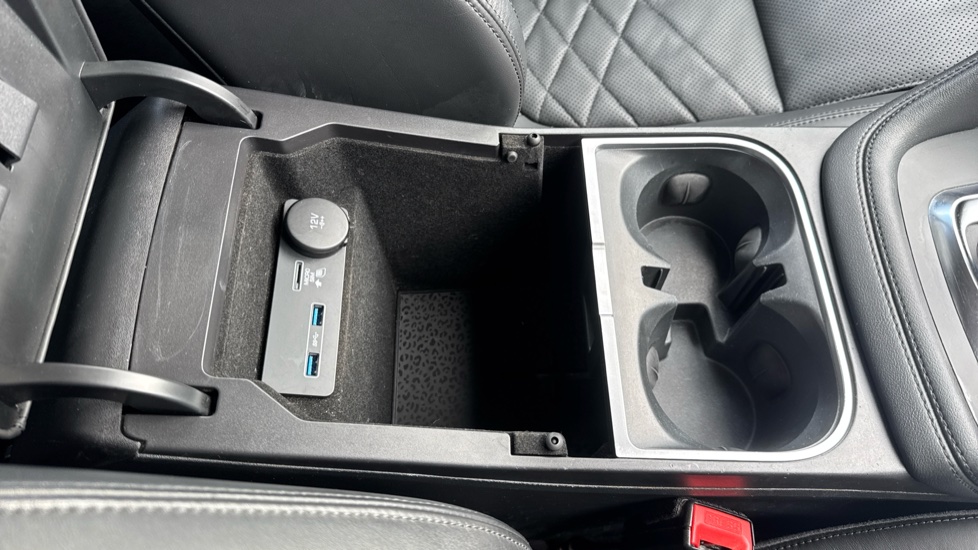 Jaguar E-Pace 2.0d [180] HSE 5dr Auto Diesel Estate - Image 52
