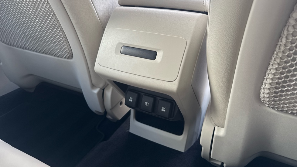 Jaguar I-Pace 294kW EV400 SE 90kWh 5dr Auto Electric Estate - Image 18