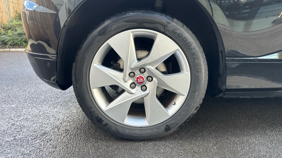 Jaguar I-Pace 294kW EV400 SE 90kWh 5dr Auto Electric Estate - Image 21
