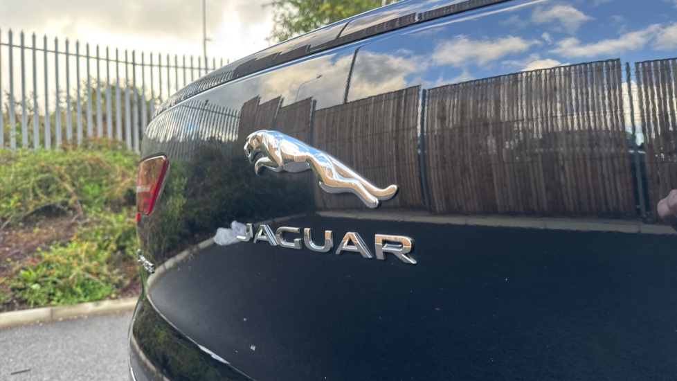 Jaguar I-Pace 294kW EV400 SE 90kWh 5dr Auto Electric Estate - Image 22