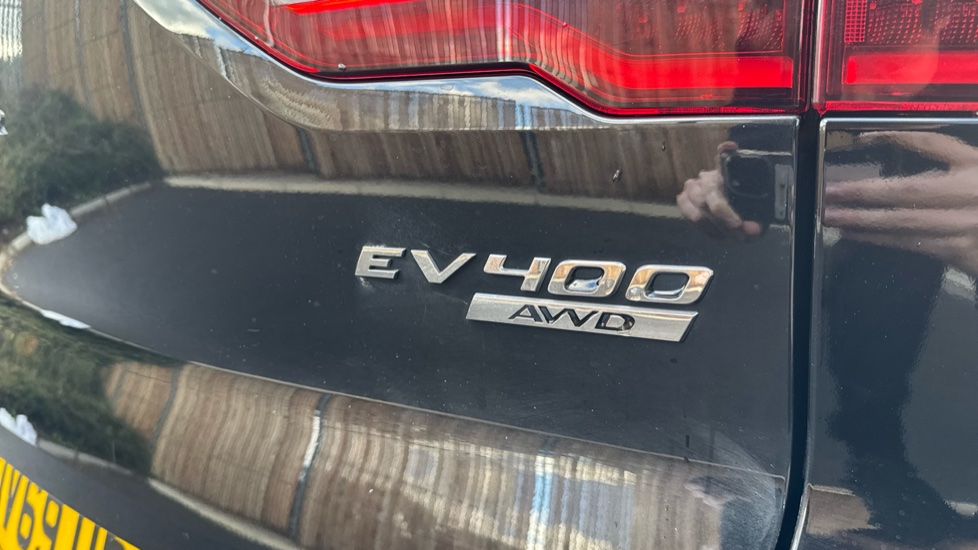 Jaguar I-Pace 294kW EV400 SE 90kWh 5dr Auto Electric Estate - Image 23