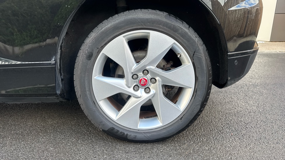 Jaguar I-Pace 294kW EV400 SE 90kWh 5dr Auto Electric Estate - Image 28